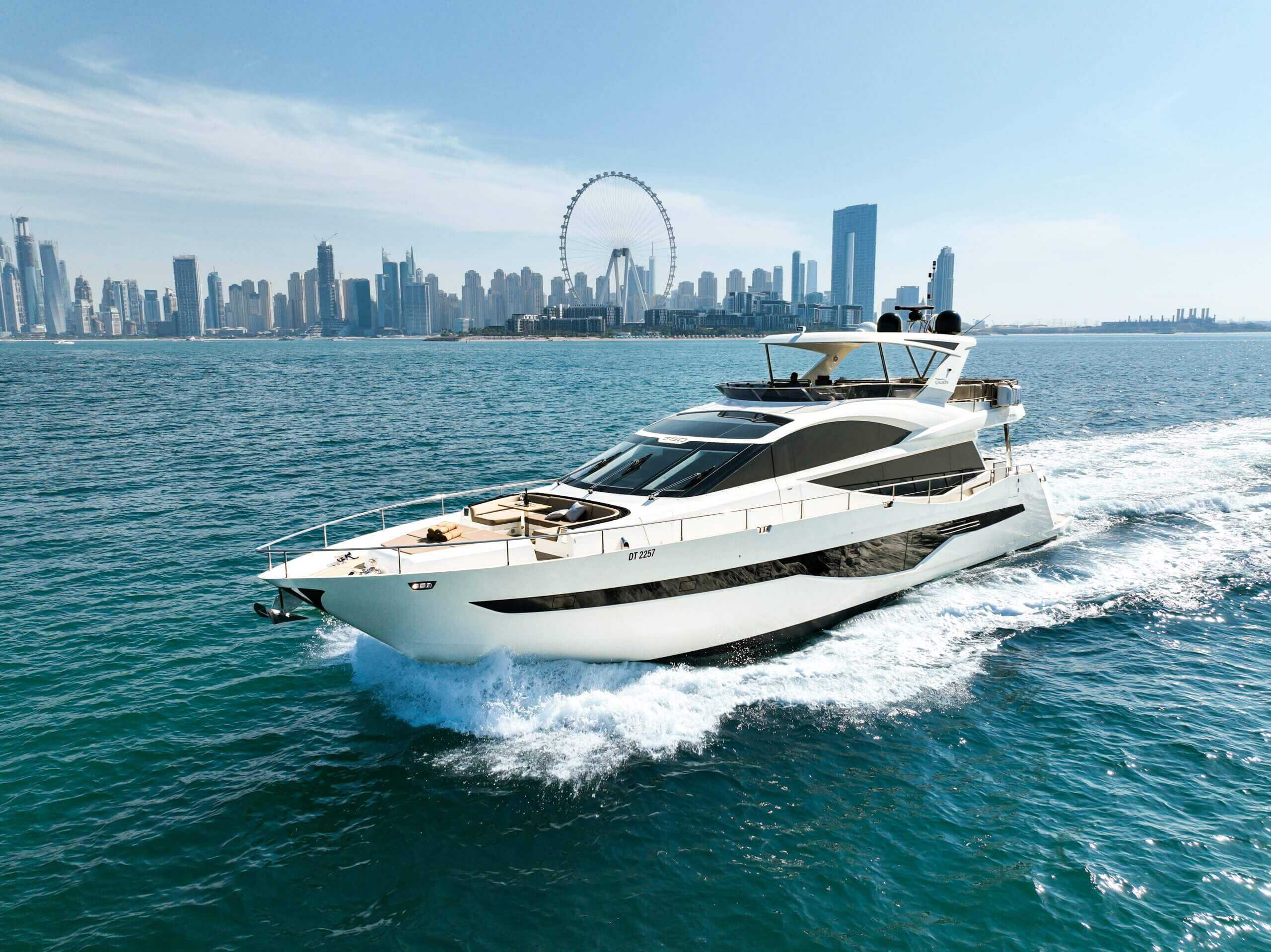 Yacht Rental in Dubai