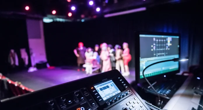 Digital Tools for Theatre