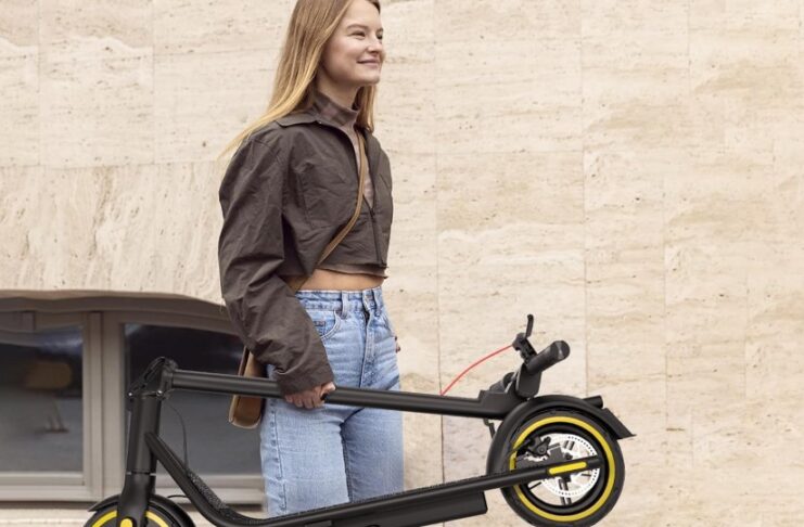 Lightweight Electric Scooters for City Riders