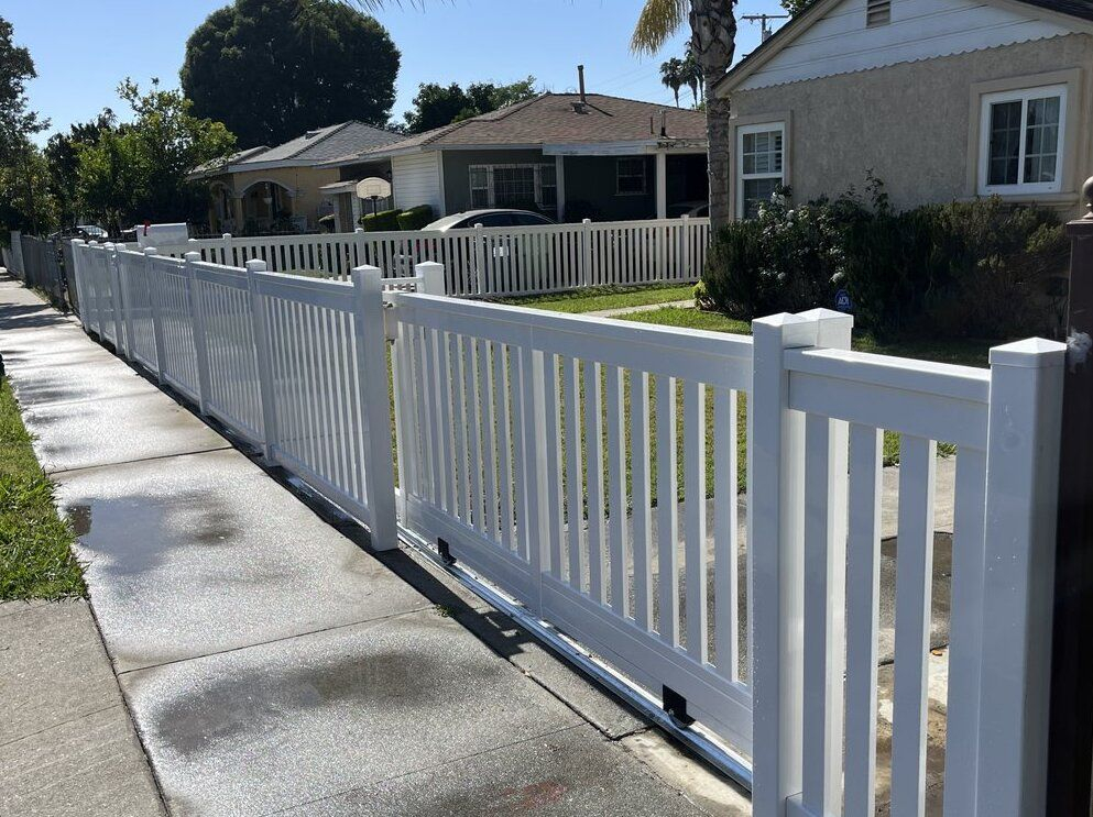 How to Choose the Right Fence Company in California